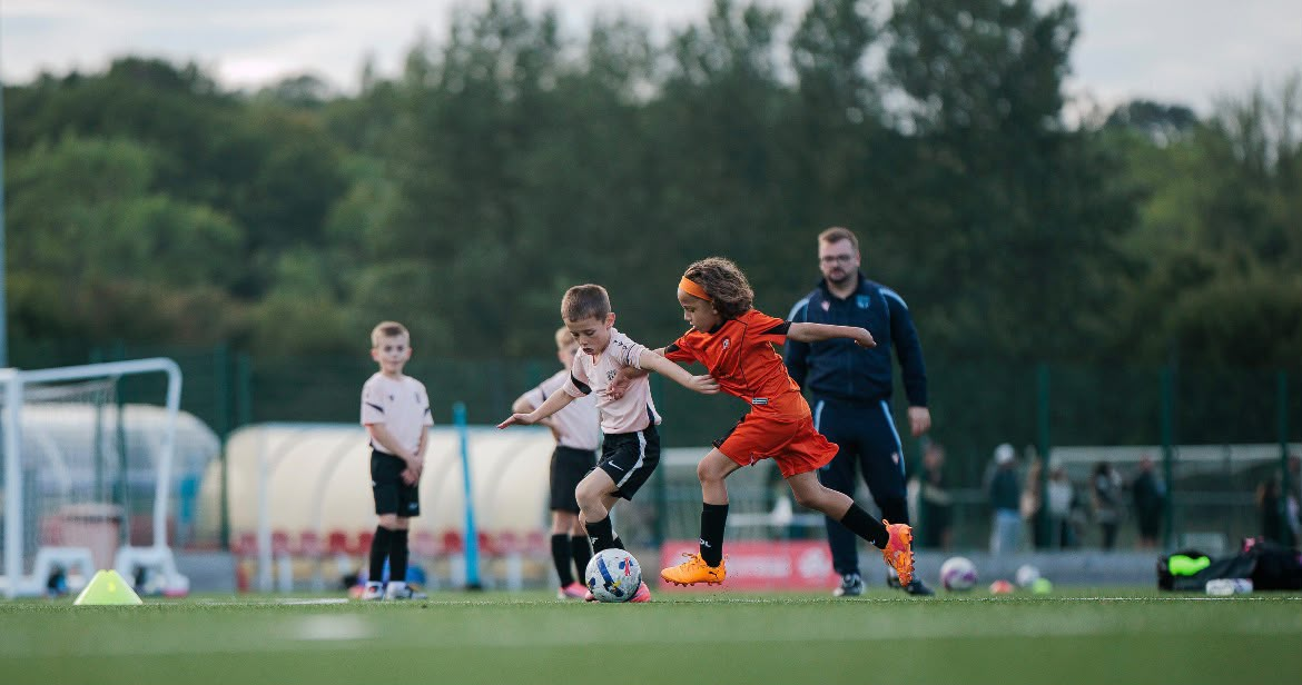 TG23 players in action during a club coaching day